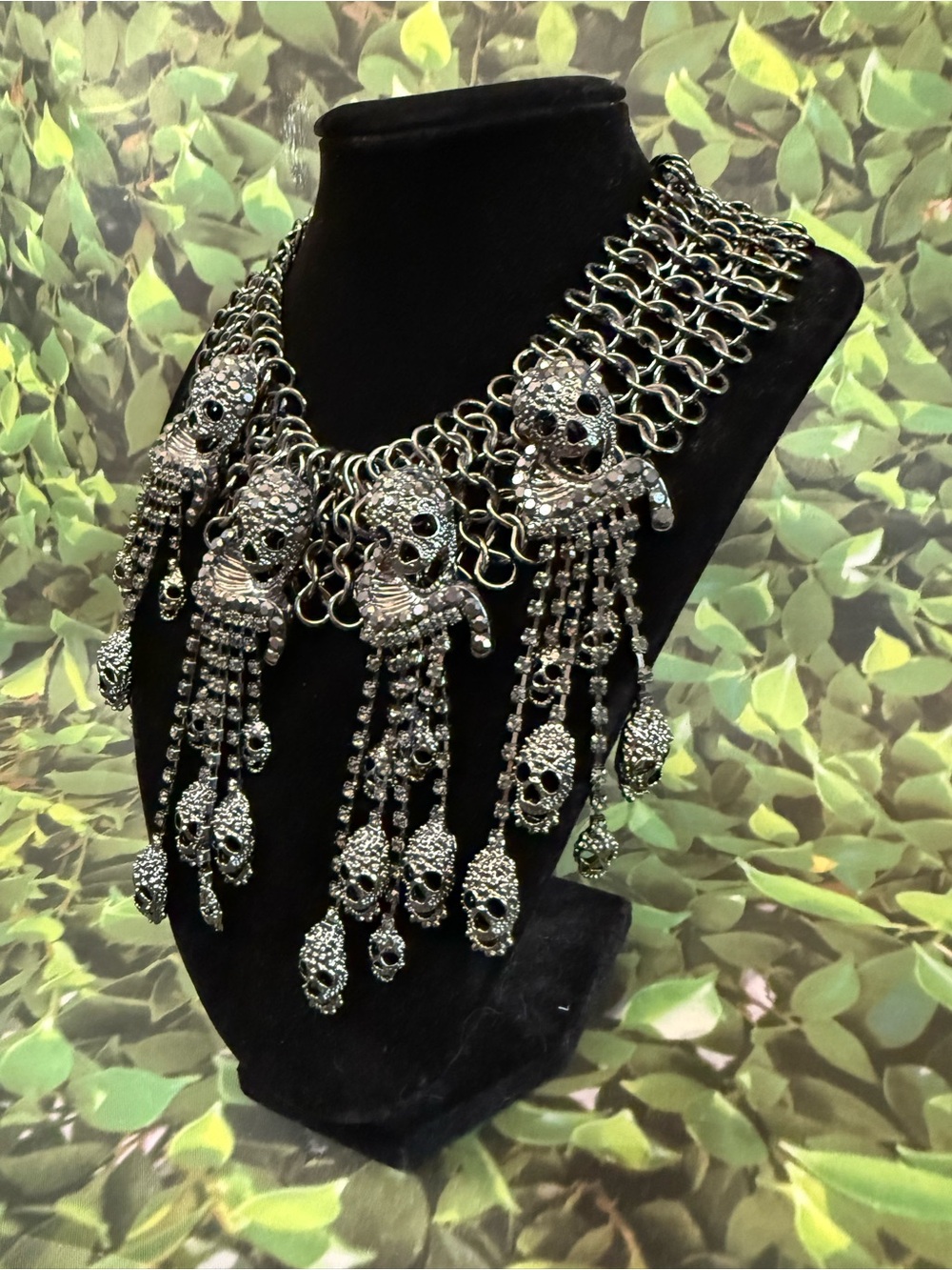 Natasha Couture Gothic Silver Crystal Skull Chainmail Necklace - Picture 3 of 12